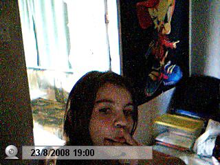 voici ma  copine kelly encor une foi dsl